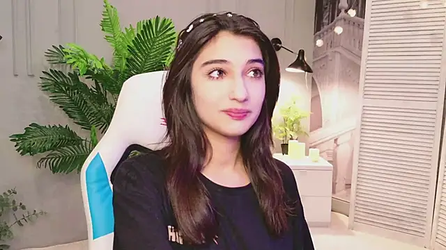 Snapshot of Babe_Live chatting on February 7, 2026, 3:31 pm Babe Live online show from February 7, 2026, 3:31 pm