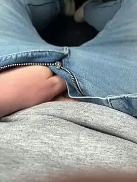 Dodo2223 online show from February 17, 2026, 10:34 am