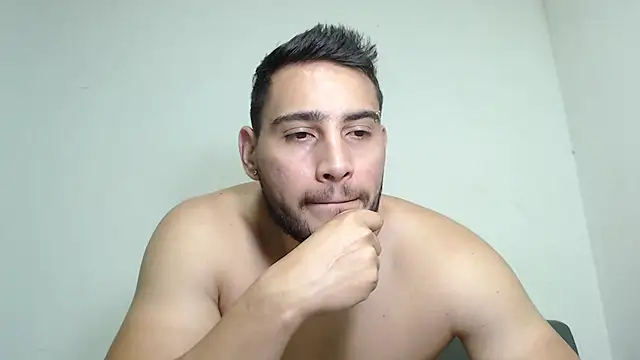 Snapshot of Seank_Noszka chatting on May 14, 2026, 4:53 am Seank Noszka online show from May 14, 2026, 4:53 am
