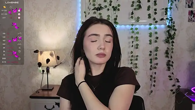 RenownedMister online show from December 4, 2025, 6:29 pm