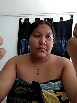 VaneandRossy online show from May 1, 2026, 12:43 pm