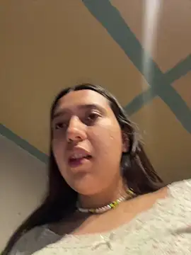 Alix Rousses21 online show from December 20, 2025, 4:04 am