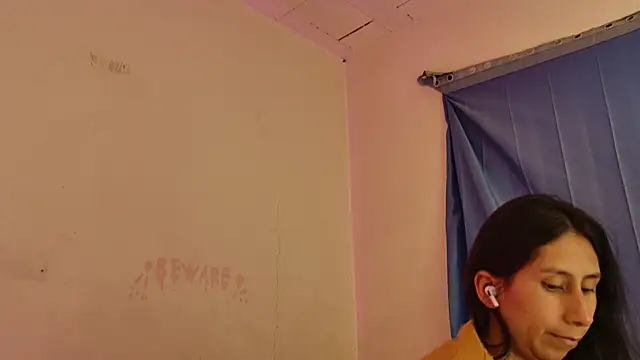 MoonLipsON- online show from April 9, 2026, 8:31 am