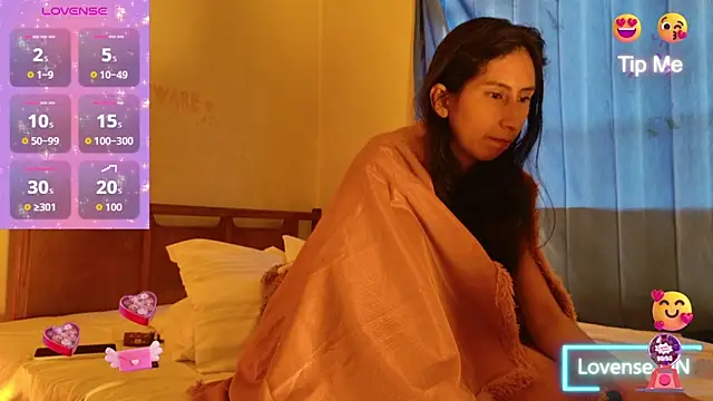 Snapshot of MoonLipsON- chatting on February 16, 2026, 4:38 pm MoonLipsON- online show from February 16, 2026, 4:38 pm