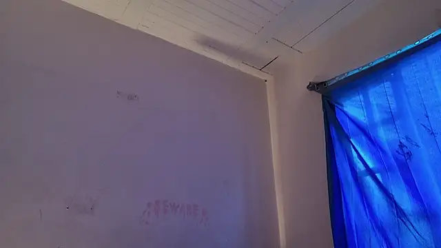 MoonLipsON- online show from April 21, 2026, 4:46 pm