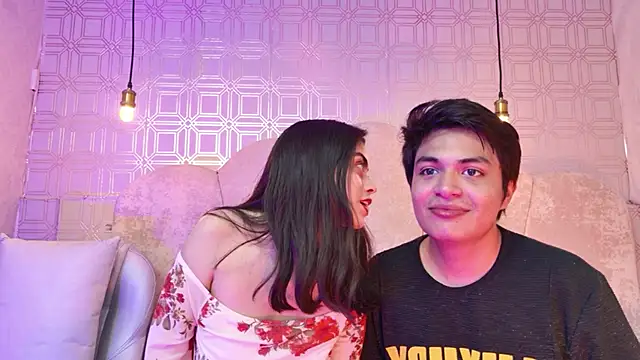 NatyAndAlex online show from February 5, 2026, 9:43 pm