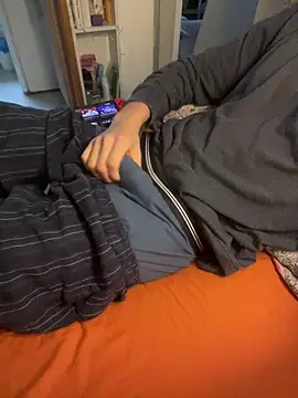 Snapshot of hungspanishtwink chatting on February 6, 2026, 9:38 am hungspanishtwink online show from February 6, 2026, 9:38 am