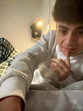 Snapshot of hungspanishtwink chatting on January 7, 2026, 11:59 am hungspanishtwink online show from January 7, 2026, 11:59 am