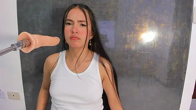 Snapshot of antonella_guzman_ chatting on December 5, 2025, 8:28 pm antonella guzman online show from December 5, 2025, 8:28 pm