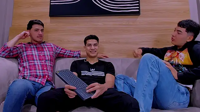 big  friends online show from December 17, 2025, 1:49 pm