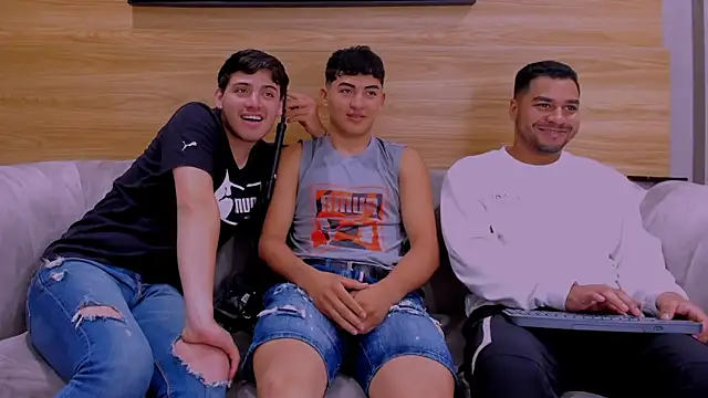 big  friends online show from December 16, 2025, 2:10 pm