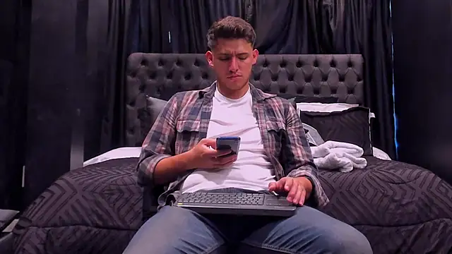 big  friends online show from April 7, 2026, 7:26 pm