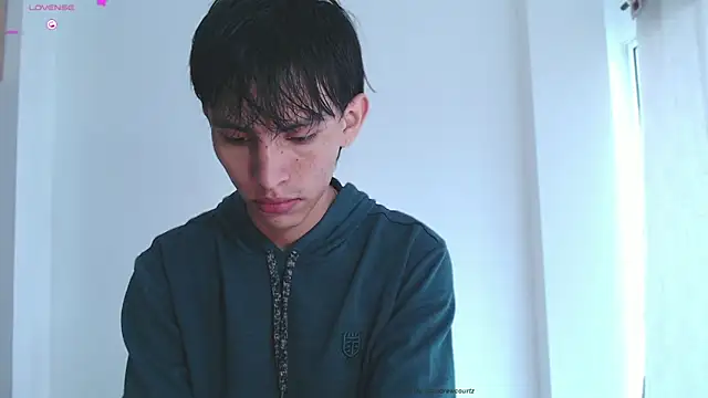 andrew courtzz online show from December 17, 2025, 7:30 pm