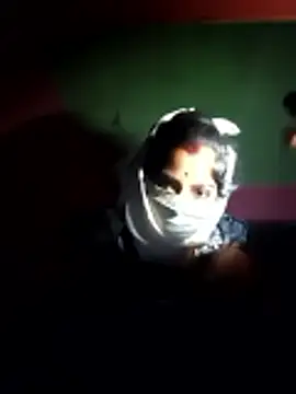 Ponam sexy online show from February 24, 2026, 3:02 pm