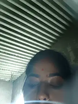 Ponam sexy online show from February 9, 2026, 5:11 pm