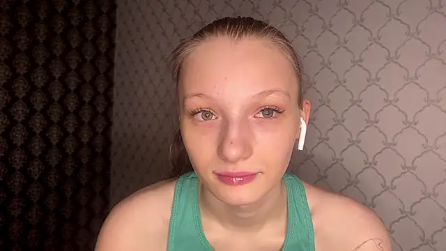 Cleonoth2o online show from March 8, 2026, 6:11 pm