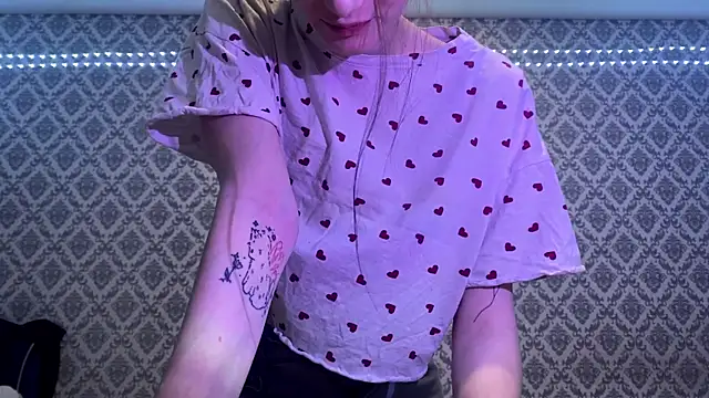 Cleonoth2o online show from December 22, 2025, 6:52 pm