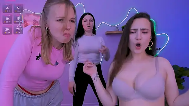 jenna elayne online show from April 19, 2026, 12:28 pm