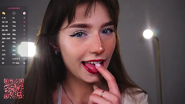 Snapshot of Lanenger chatting on February 11, 2026, 9:36 pm Lanenger online show from February 11, 2026, 9:36 pm