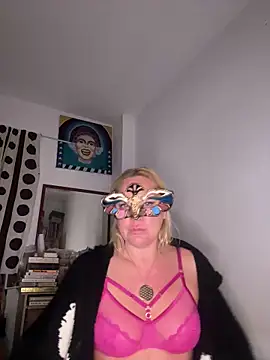  DaLiDa  online show from December 20, 2025, 5:43 am