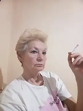 Snapshot of Calypso-Loove chatting on April 18, 2026, 7:18 pm Calypso-Loove online show from April 18, 2026, 7:18 pm