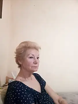 Snapshot of Calypso-Loove chatting on May 14, 2026, 1:52 pm Calypso-Loove online show from May 14, 2026, 1:52 pm