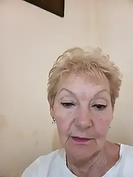 Snapshot of Calypso-Loove chatting on May 27, 2026, 10:11 am Calypso-Loove online show from May 27, 2026, 10:11 am