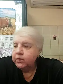 HapinessLovee online show from January 15, 2026, 11:02 am