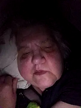 HapinessLovee online show from April 5, 2026, 11:55 pm