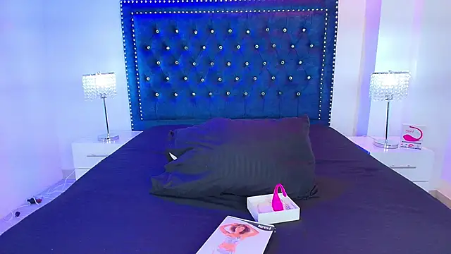 Snapshot of Velora_nigth chatting on January 19, 2026, 11:25 am Velora nigth online show from January 19, 2026, 11:25 am