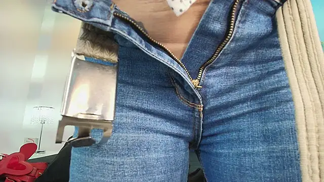 Snapshot of Velora_nigth chatting on January 9, 2026, 11:17 am Velora nigth online show from January 9, 2026, 11:17 am