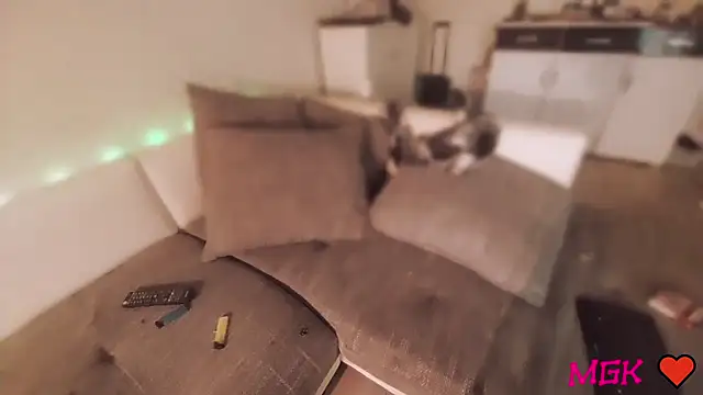 mindfvkc online show from January 7, 2026, 2:33 pm