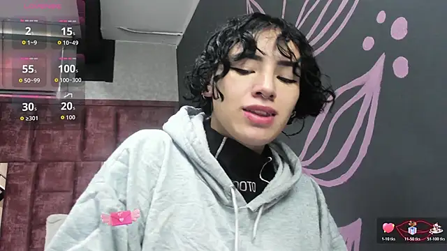 Snapshot of Kiara_Fox__ chatting on January 31, 2026, 8:29 pm Kiara Fox online show from January 31, 2026, 8:29 pm