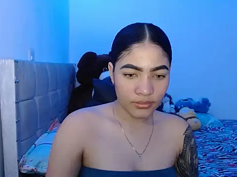 ashley jones94 online show from December 5, 2025, 3:16 am