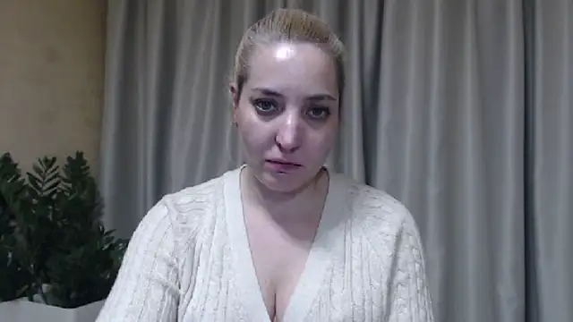 Snapshot of sweetpussy chatting on March 14, 2026, 10:27 pm sweetpussy online show from March 14, 2026, 10:27 pm
