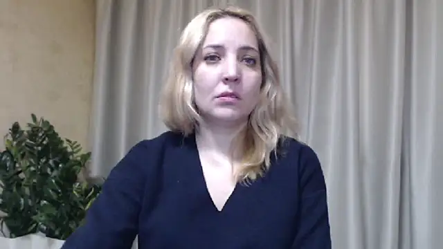 Snapshot of sweetpussy chatting on February 13, 2026, 8:14 am sweetpussy online show from February 13, 2026, 8:14 am