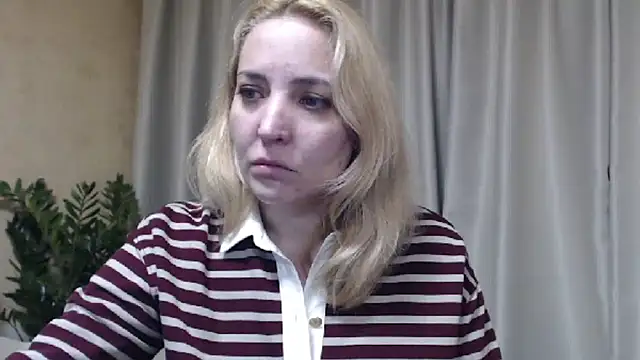 Snapshot of sweetpussy chatting on March 27, 2026, 3:57 pm sweetpussy online show from March 27, 2026, 3:57 pm