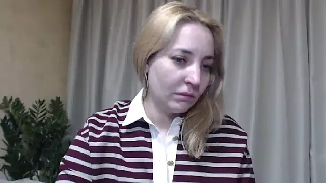 Snapshot of sweetpussy chatting on March 12, 2026, 10:41 am sweetpussy online show from March 12, 2026, 10:41 am