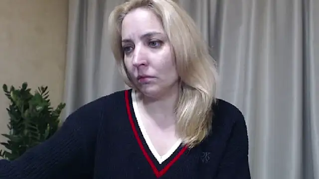 Snapshot of sweetpussy chatting on April 25, 2026, 3:31 pm sweetpussy online show from April 25, 2026, 3:31 pm