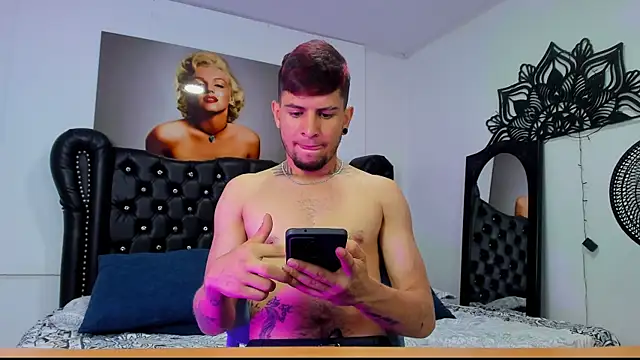 vaalentiino online show from December 5, 2025, 5:55 pm