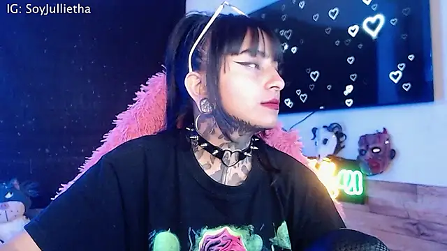 Snapshot of Julls420_ chatting on February 6, 2026, 4:41 am Julls420 online show from February 6, 2026, 4:41 am