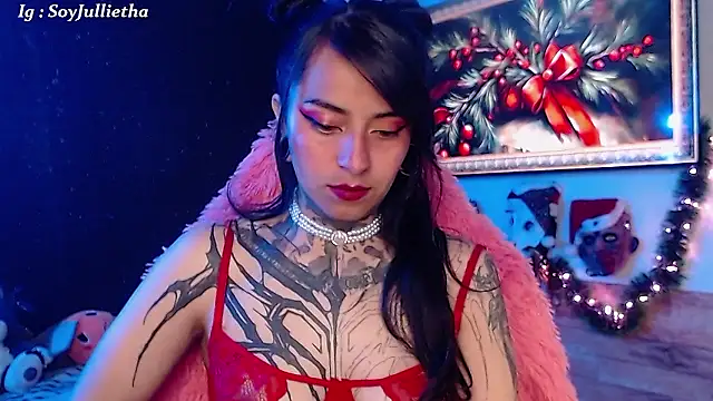 Snapshot of Julls420_ chatting on January 6, 2026, 12:03 am Julls420 online show from January 6, 2026, 12:03 am