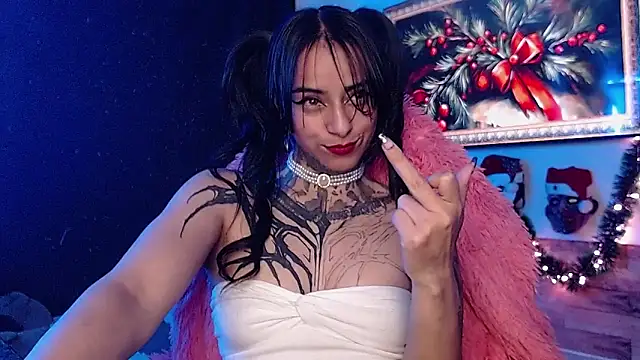 Snapshot of Julls420_ chatting on December 16, 2025, 5:33 am Julls420 online show from December 16, 2025, 5:33 am