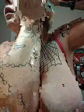 SpiderRose online show from April 4, 2026, 5:47 am