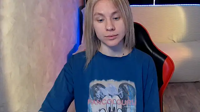 MiaBun1 online show from April 15, 2026, 3:56 am