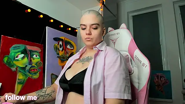 enigmastella online show from December 18, 2025, 11:03 am