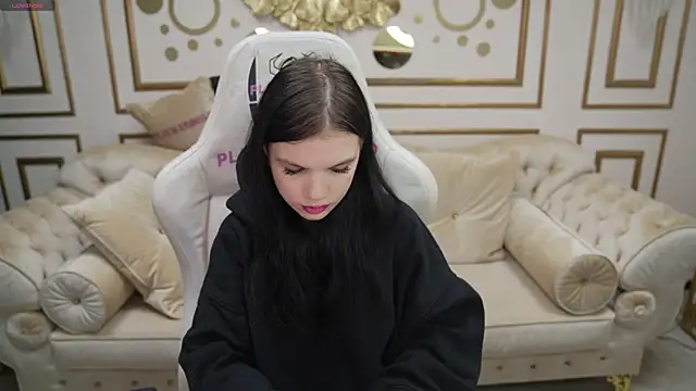 Snapshot of Hanna_nana chatting on December 15, 2025, 11:16 am Hanna nana online show from December 15, 2025, 11:16 am