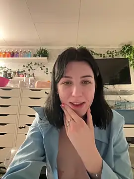 Nattasss online show from February 12, 2026, 2:11 am