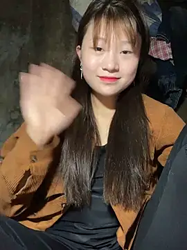 hinata-xx online show from February 25, 2026, 6:35 am