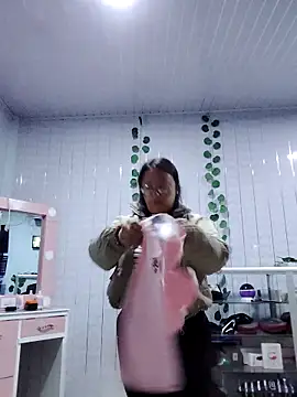 Susana Rojas online show from February 18, 2026, 1:36 am